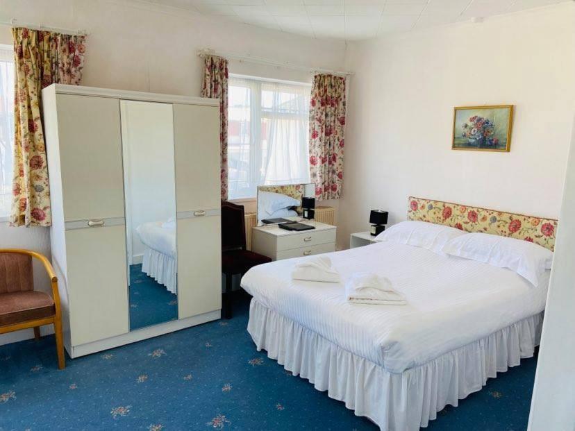 Seawold Guest House Saint Brelade Exteriör bild